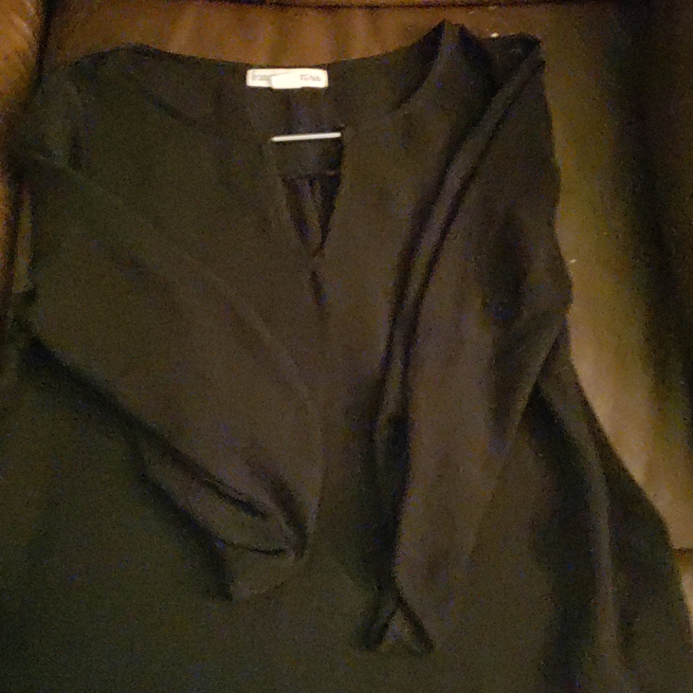 Blouses - Picture 3 of 3